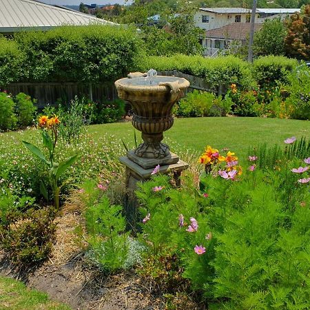 Abalone Guest Accommodation Lakes Entrance Exterior photo